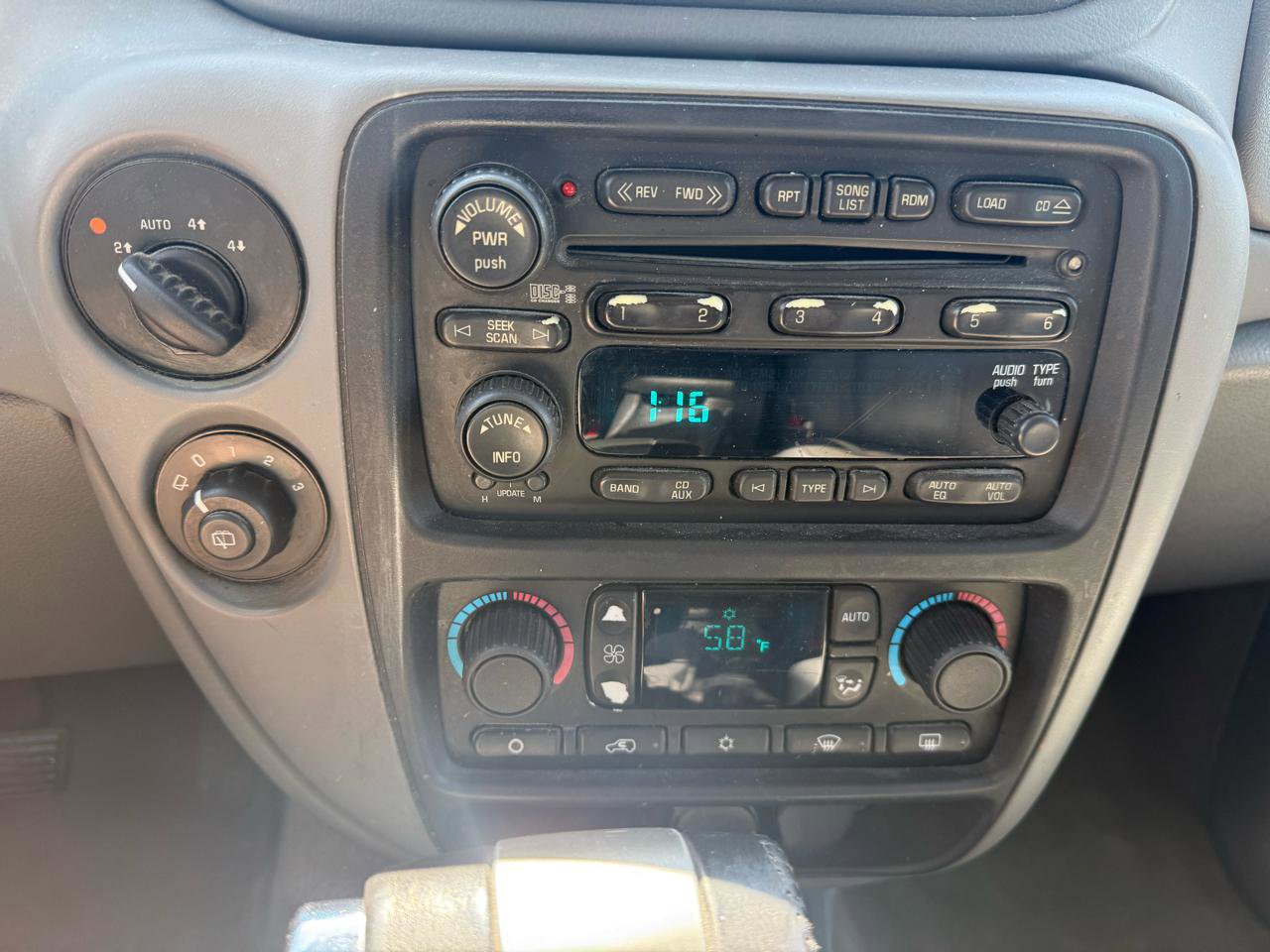 Used 2007 Chevrolet TrailBlazer LT AWD/4WD image 12