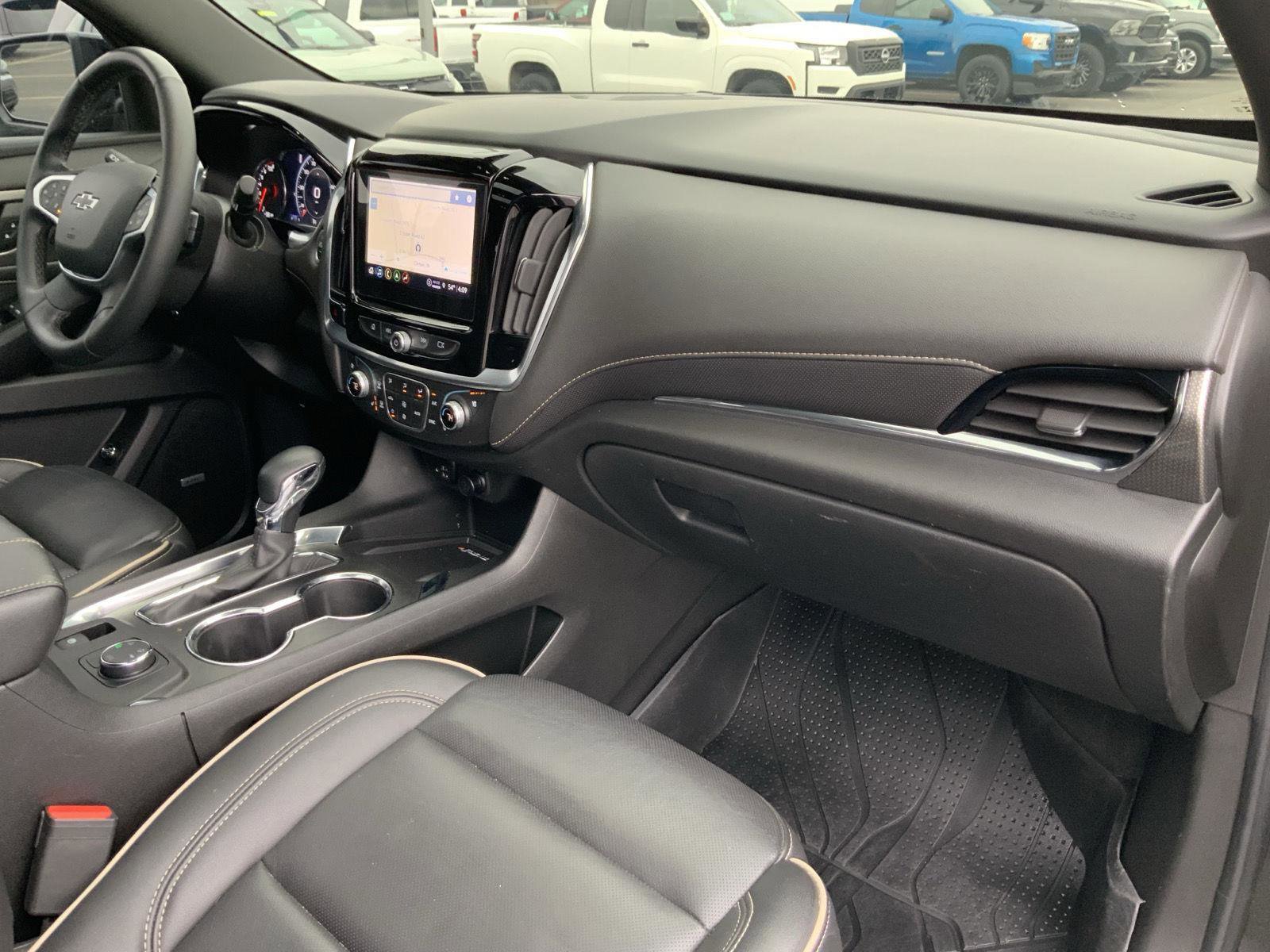Used 2023 Chevrolet Traverse Premier w/ Redline Edition image 68