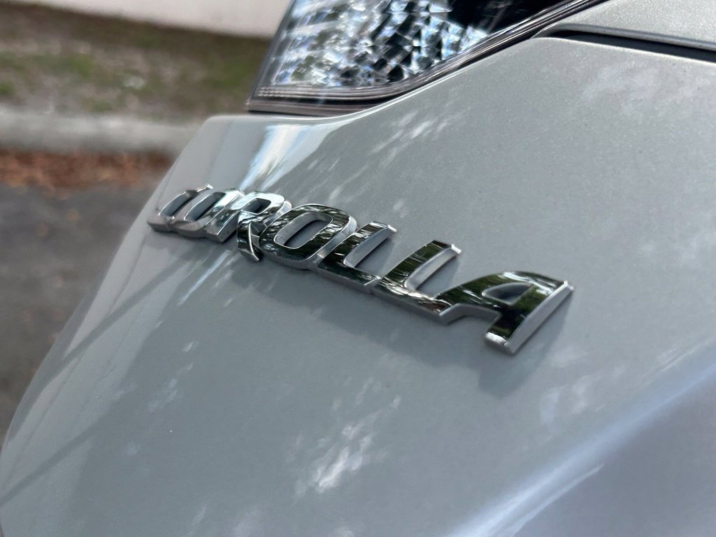 Used 2023 Toyota Corolla LE FWD image 33