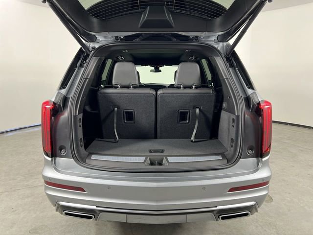 Used 2025 Cadillac XT6 Luxury image 27