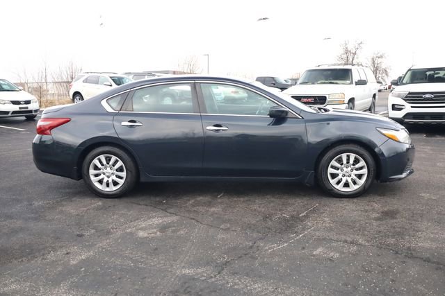 Used 2018 Nissan Altima 2.5 S w/ S Convenience Package image 3