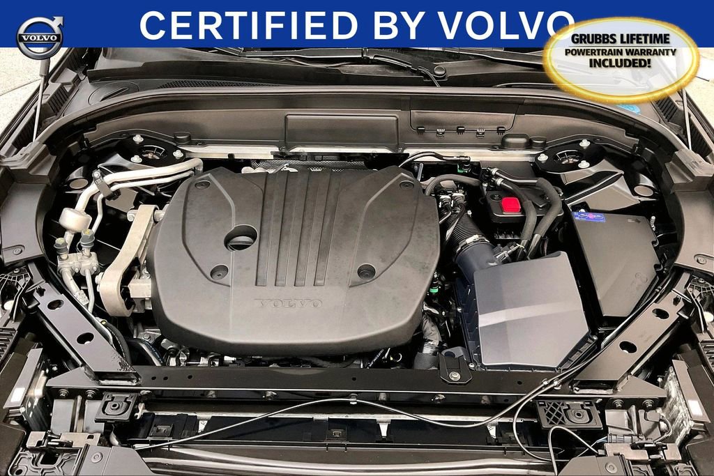 Certified 2025 Volvo XC60 B5 Plus image 13