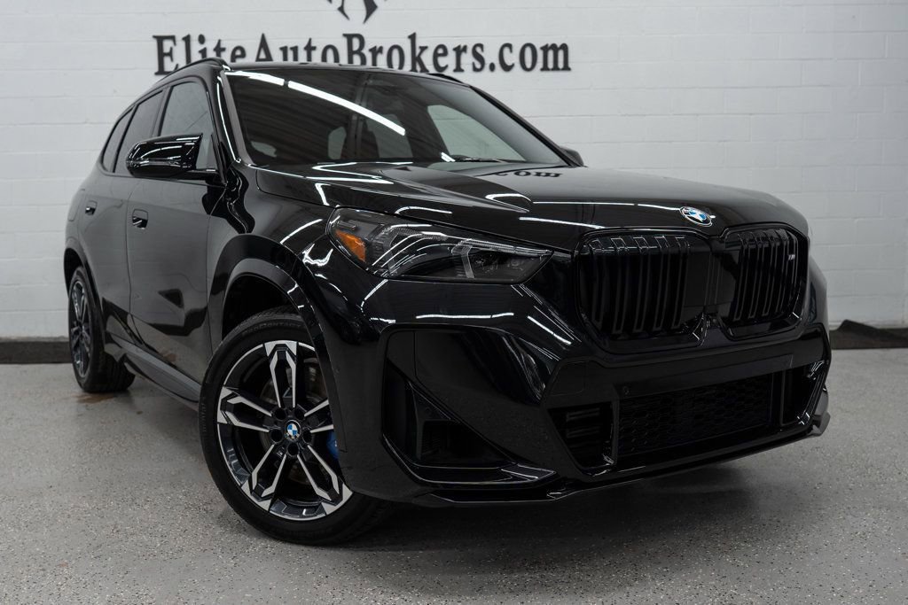 Used 2024 BMW X1 w/ M Sport Line w/ Premium Package image 7