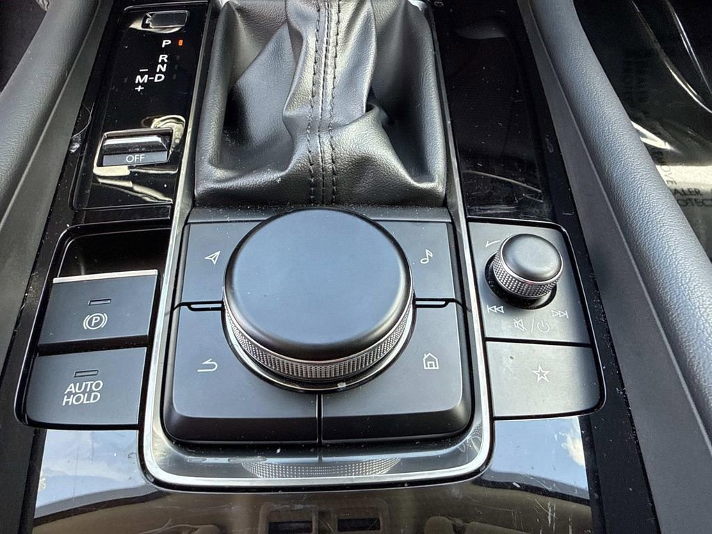 Certified 2025 MAZDA MAZDA3 2.5 Turbo Sedan w/Premium Plus image 38