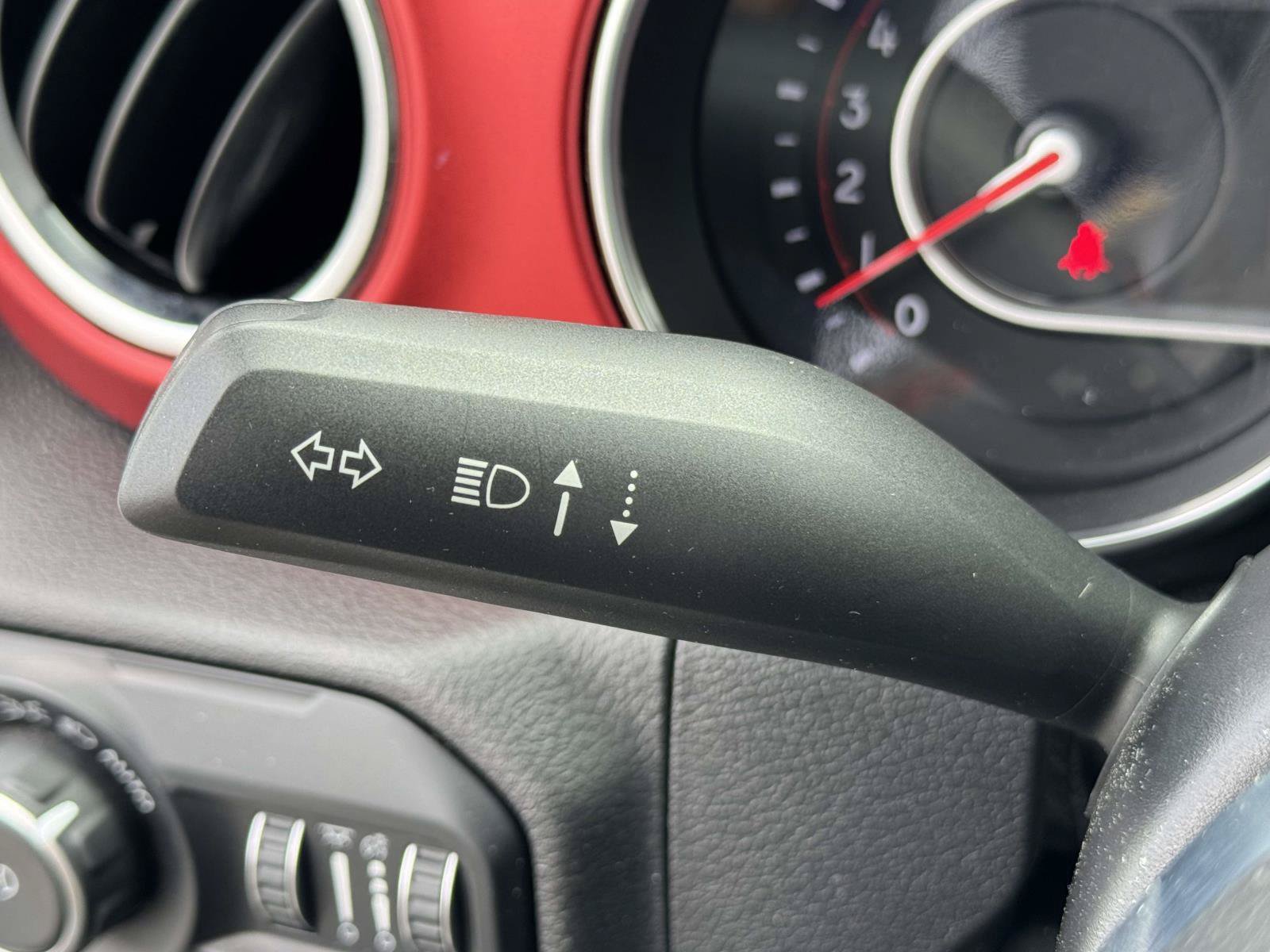 Used 2020 Jeep Wrangler Unlimited Rubicon AWD/4WD image 11