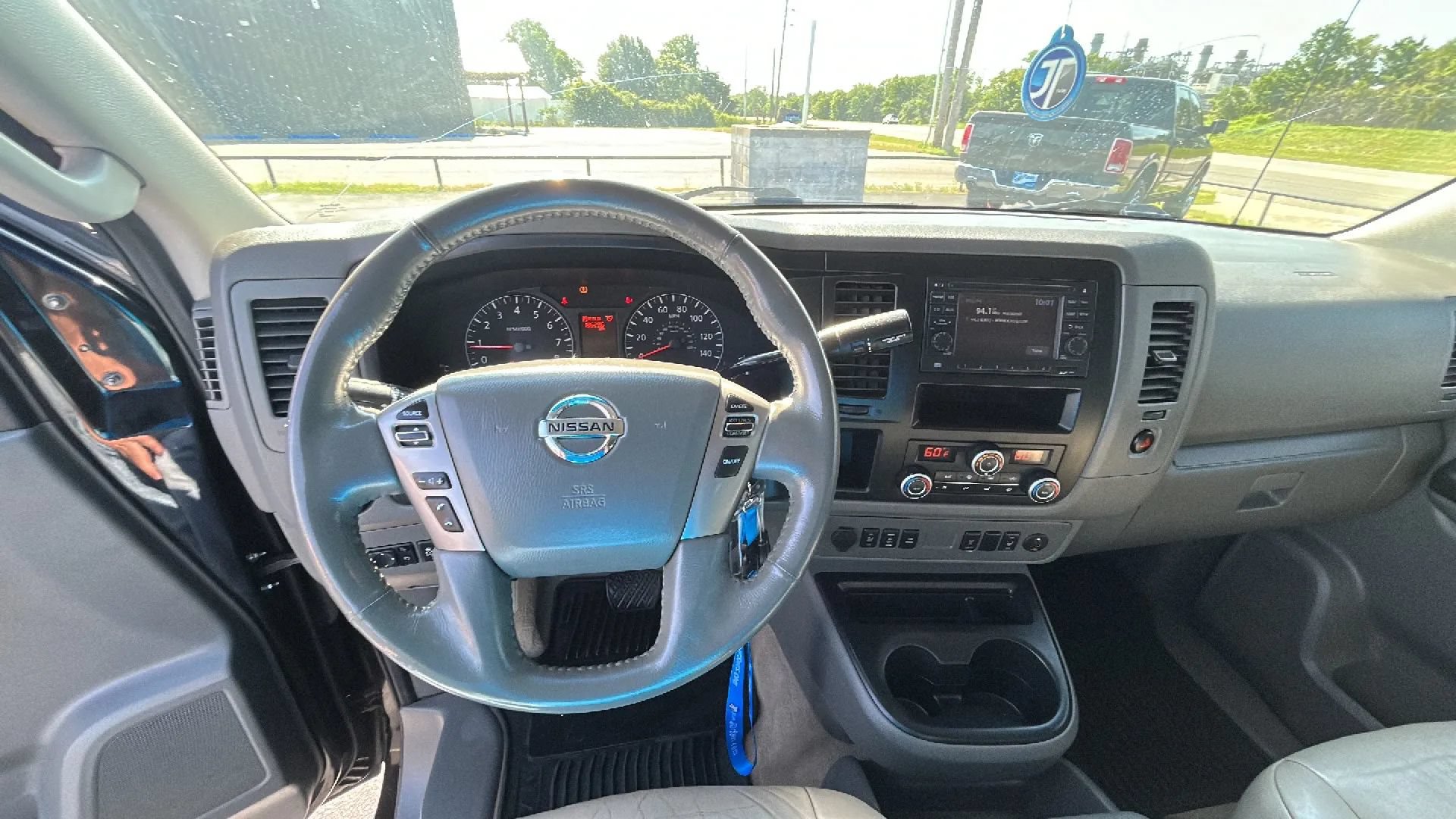 Used 2014 Nissan NV 3500 SL w/ Technology Package RWD image 28