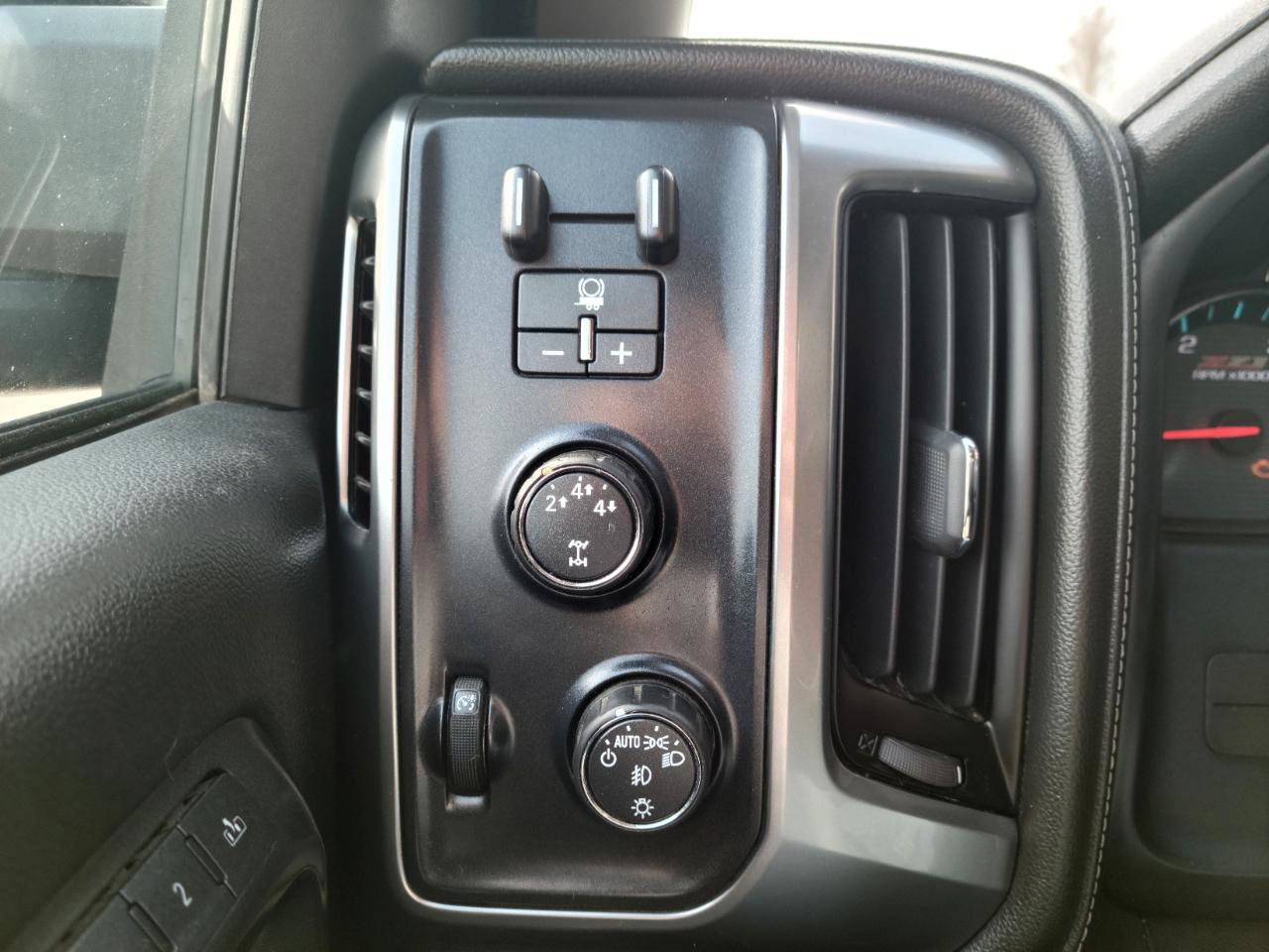 Used 2016 Chevrolet Silverado 2500 LTZ w/ Duramax Plus Package image 12