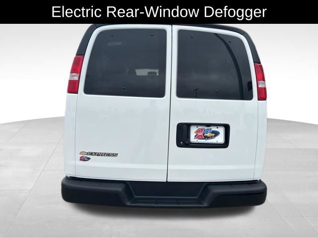 Certified 2025 Chevrolet Express 3500 LS RWD image 7
