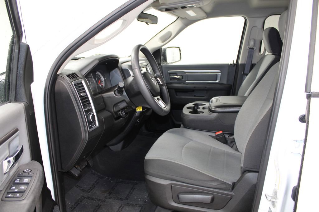 Used 2024 RAM 1500 Classic SLT image 20