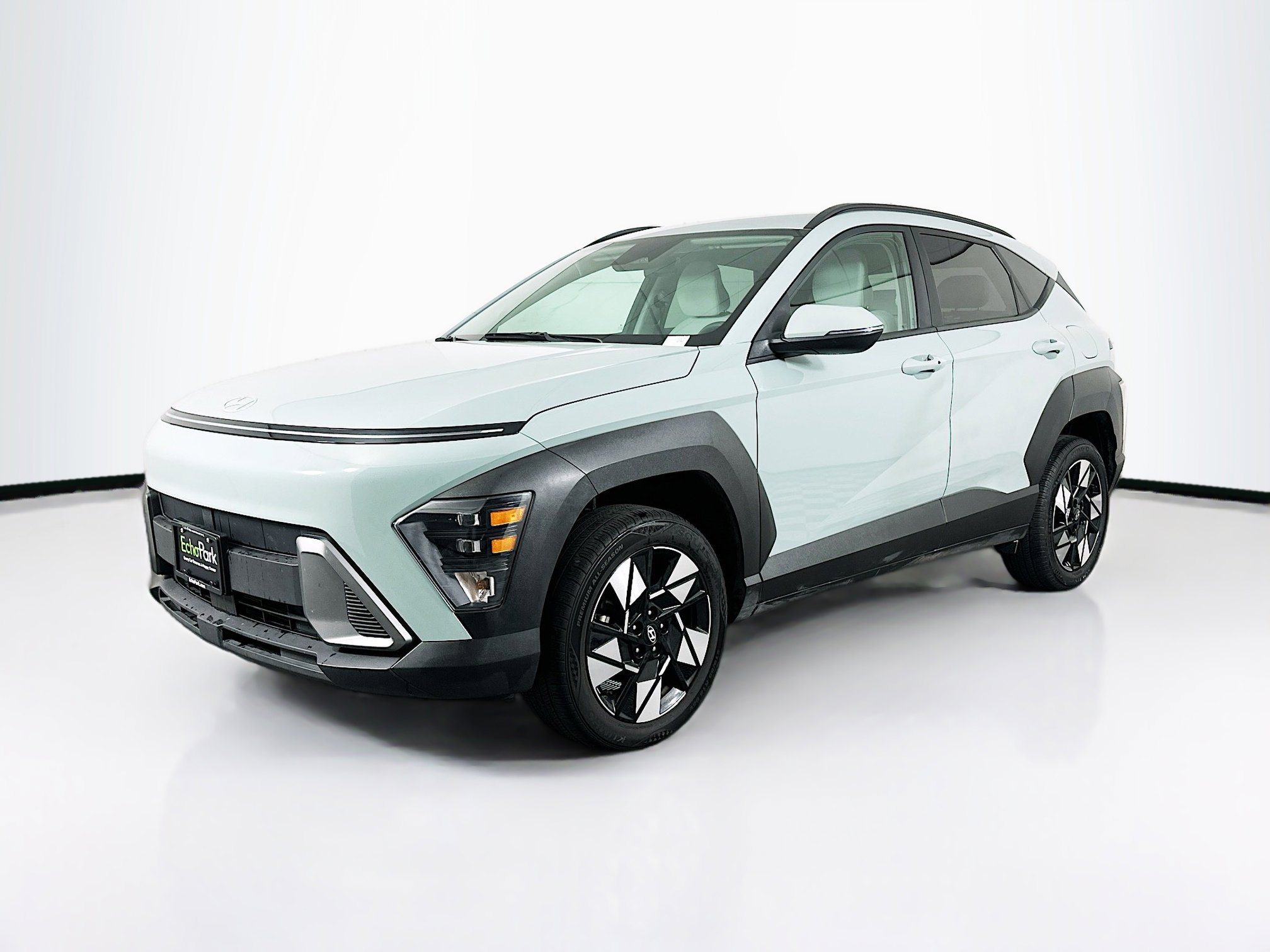 Used 2024 Hyundai Kona SEL image 3