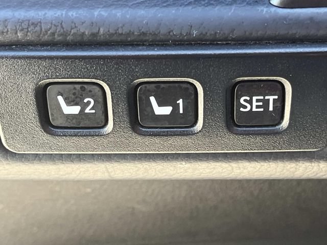 Used 2023 Lexus GX 460 Luxury w/ Accessory Package AWD/4WD image 33