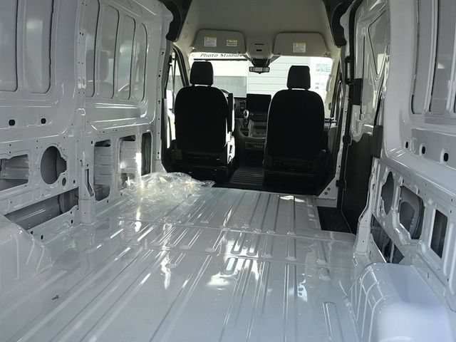 New 2026 Ford Transit 250 148 High Roof AWD image 9