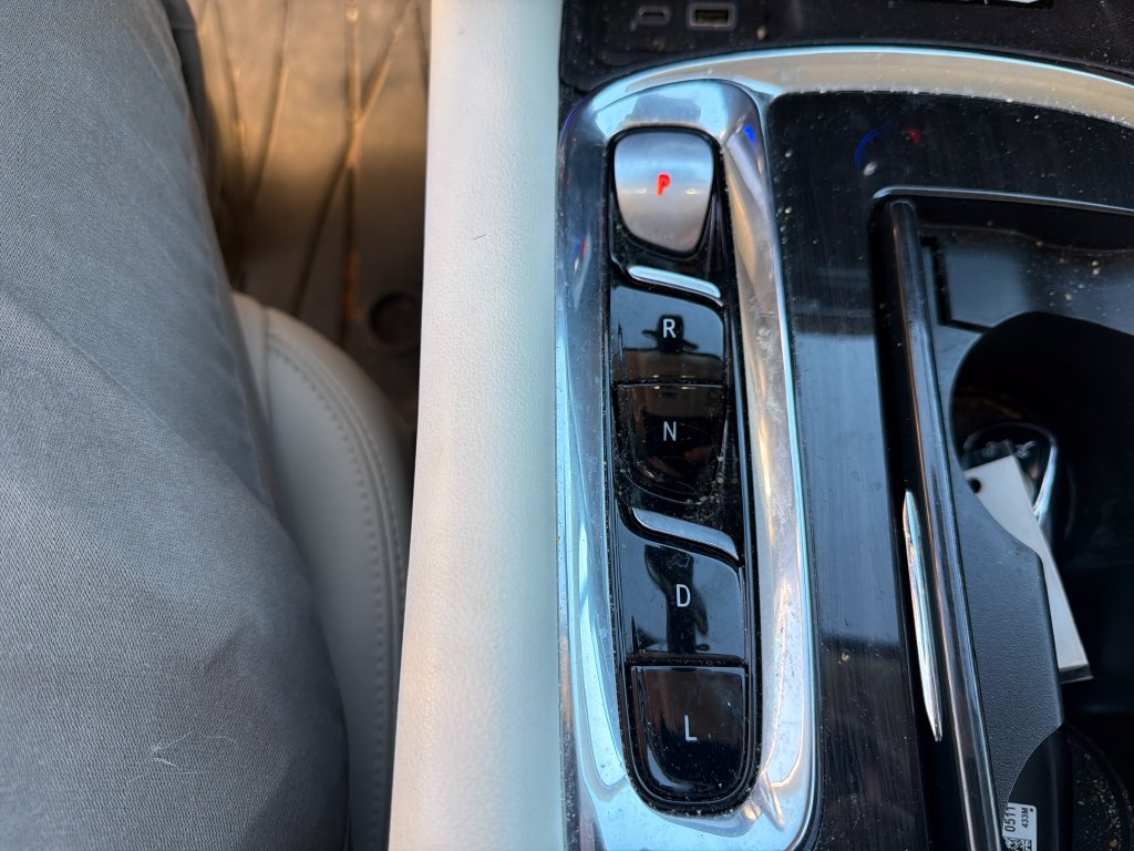 Used 2023 Buick Enclave Essence w/ Experience Buick Package FWD image 28