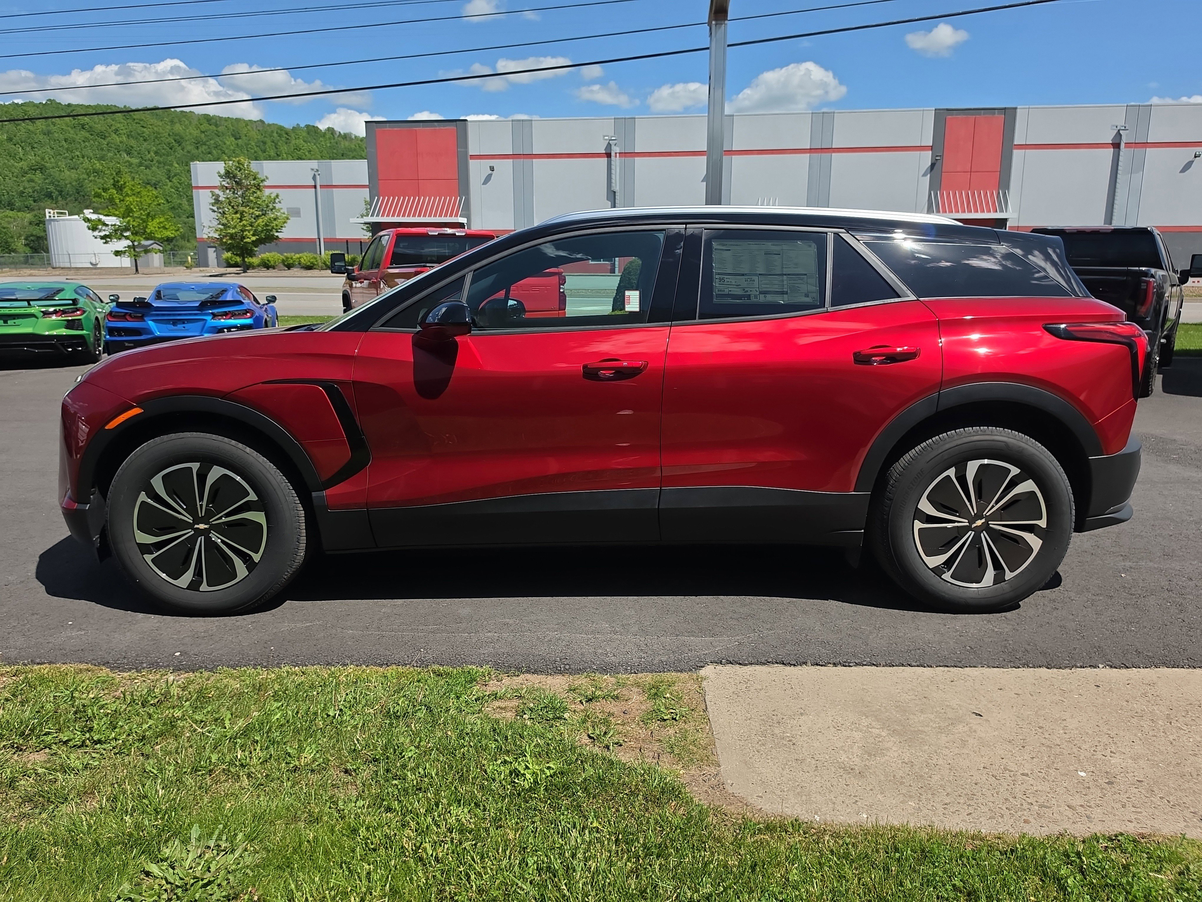 New 2025 Chevrolet Blazer EV LT AWD/4WD image 7