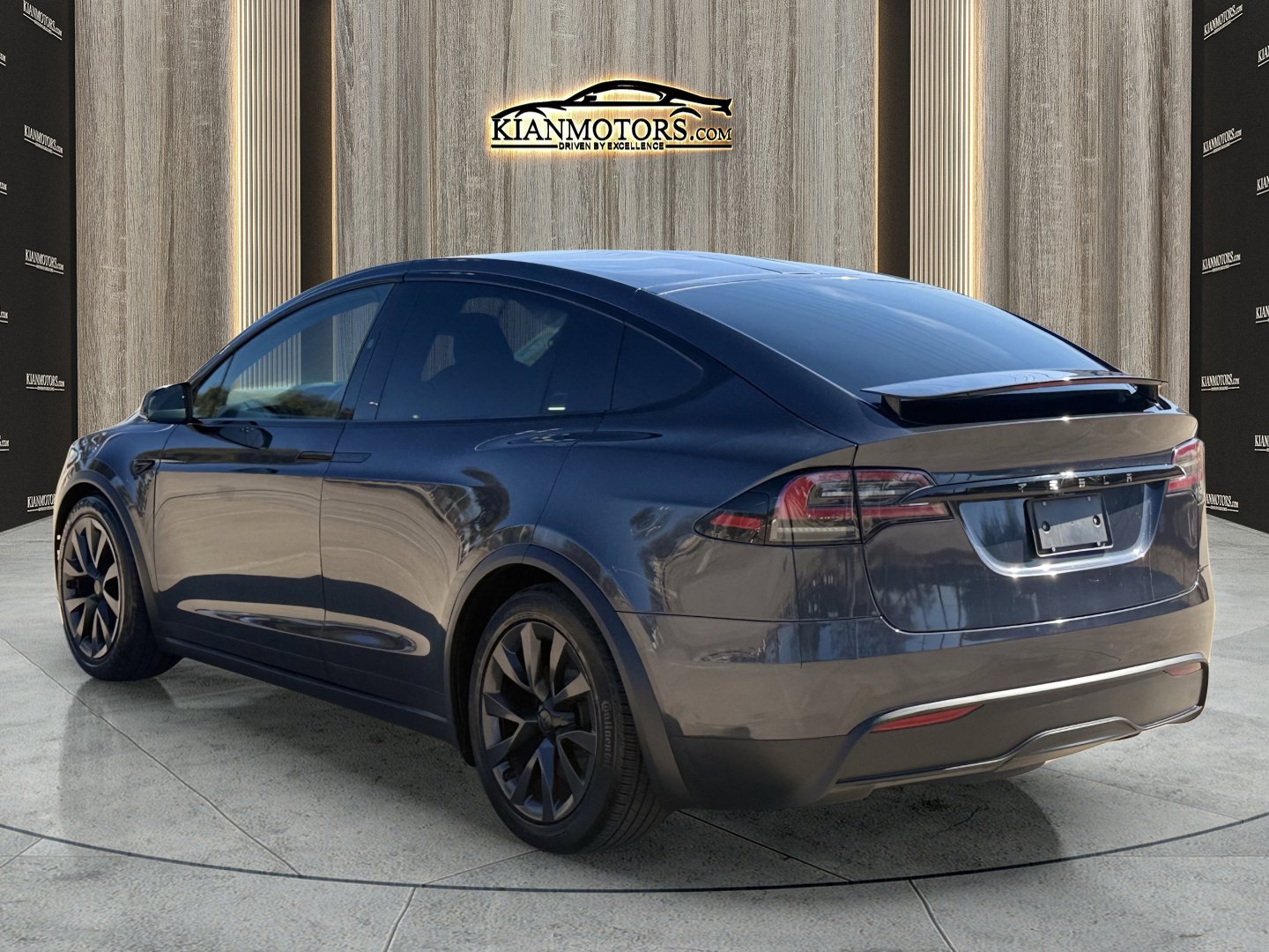 Used 2024 Tesla Model X Long Range image 5