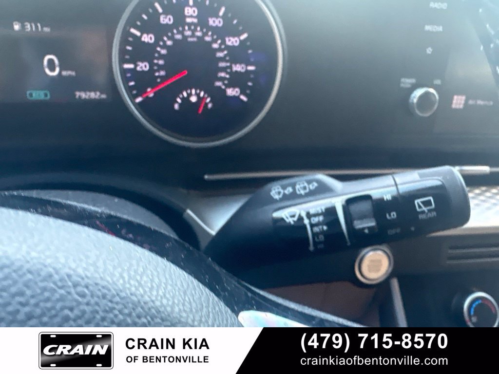 Certified 2024 Kia Carnival LX FWD image 31