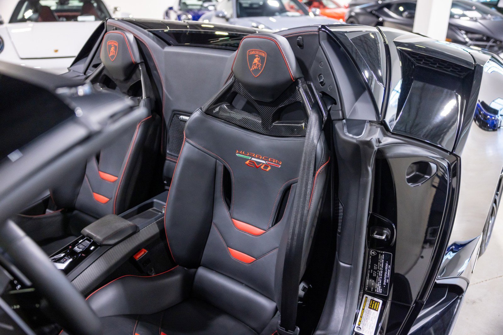 Used 2020 Lamborghini Huracan EVO image 34