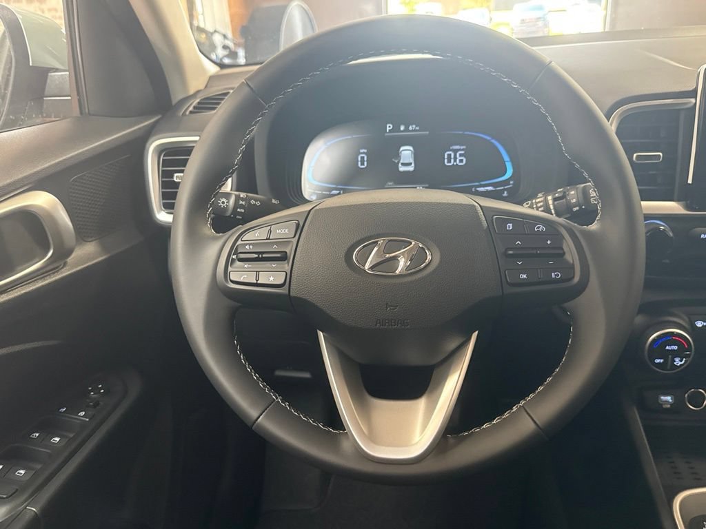 New 2026 Hyundai Venue SEL FWD image 19