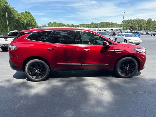 Used 2024 Buick Enclave Essence w/ Sport Touring Edition FWD image 6