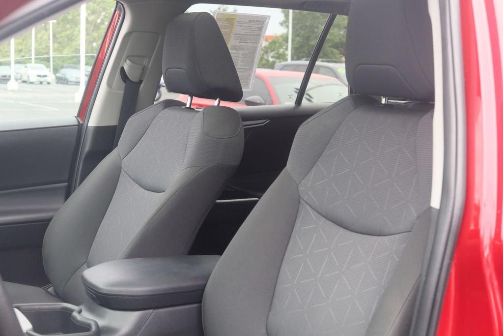 Certified 2025 Toyota RAV4 XLE w/ Convenience Package AWD/4WD image 26