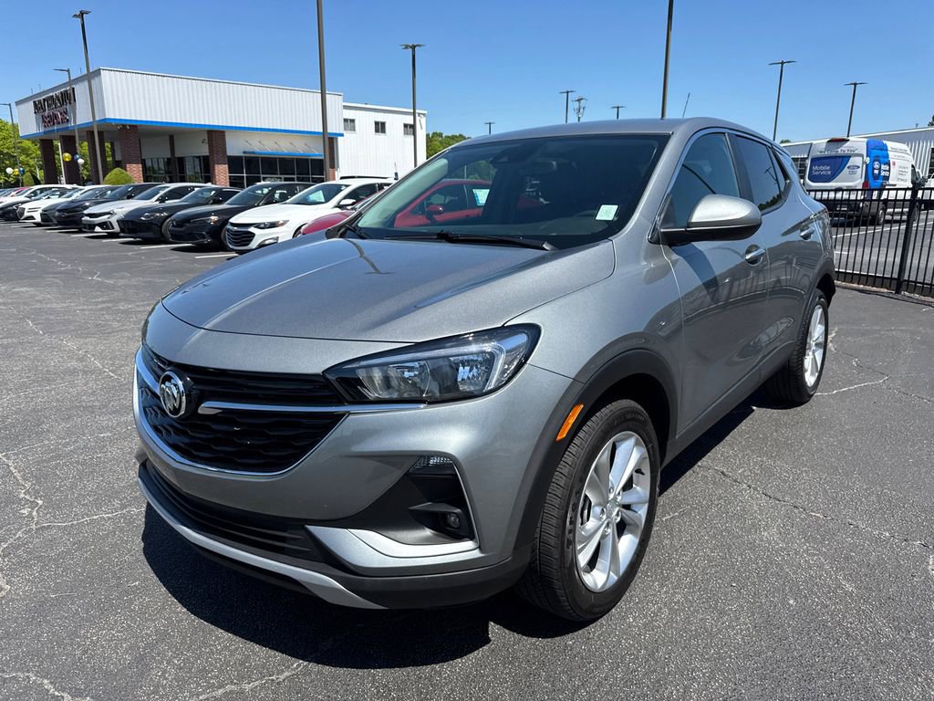 Used 2023 Buick Encore GX Preferred w/ Cold Weather Comfort Package AWD/4WD image 2