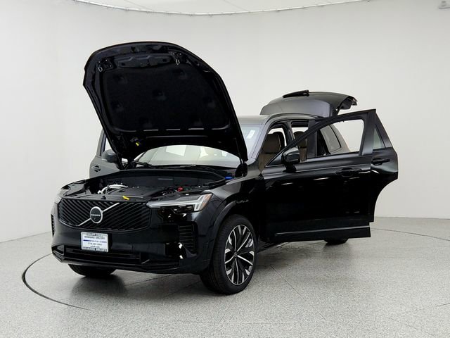 New 2026 Volvo XC90 B6 Ultra w/ Protection Package image 9