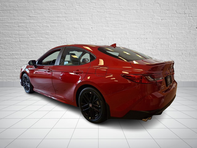 Used 2026 Toyota Camry SE FWD image 4