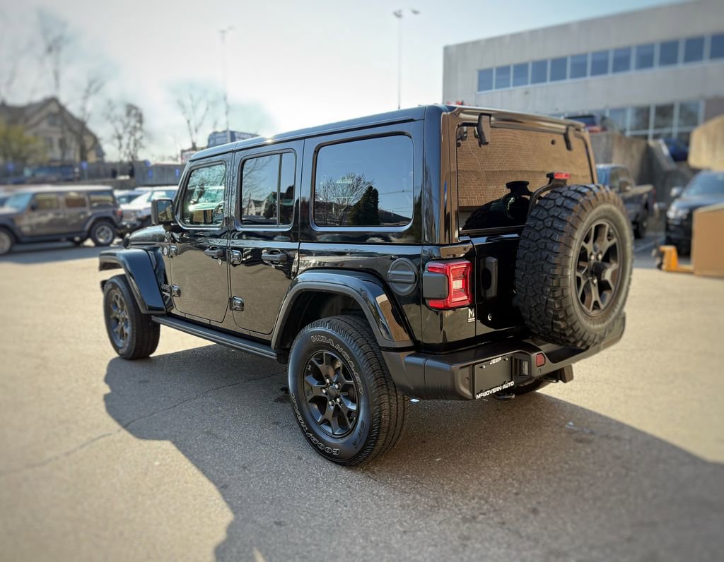 Used 2018 Jeep Wrangler Unlimited Sahara w/ Quick Order Package 24M Moab image 12