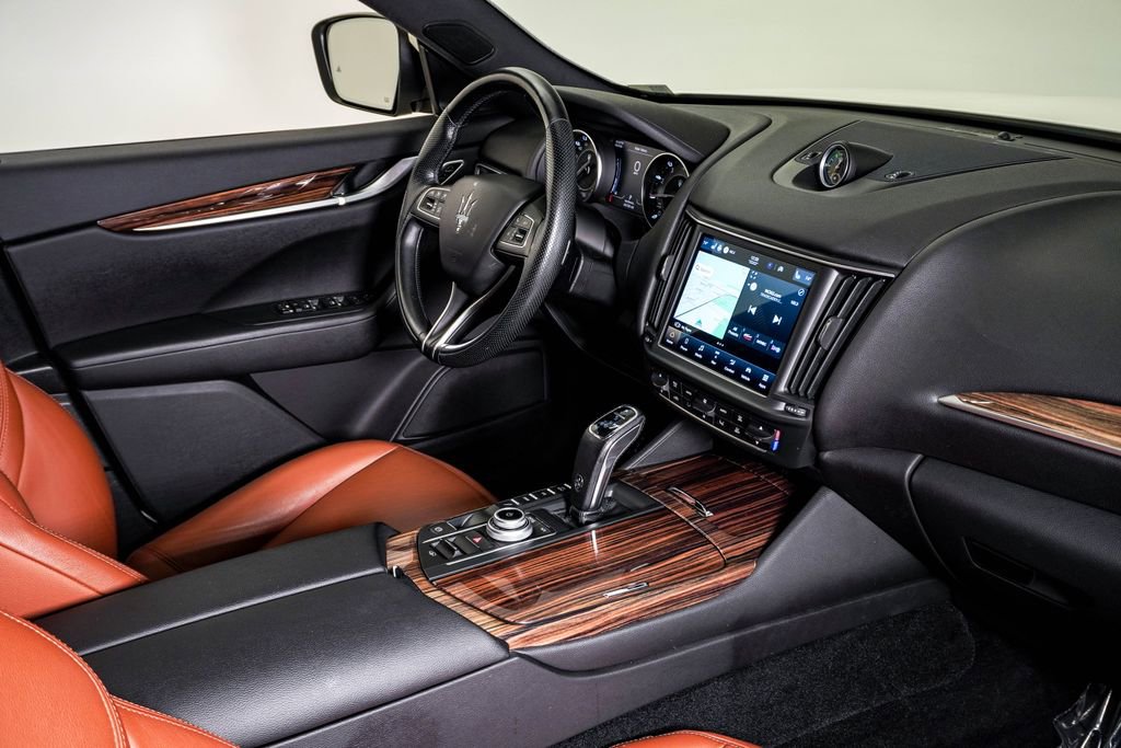 Used 2022 Maserati Levante GT image 14