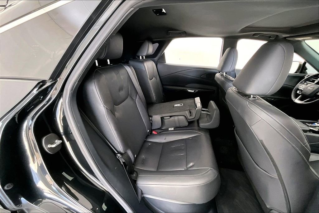 Used 2024 Lexus RX 350 Premium w/ Accessory Package (Z1) image 33