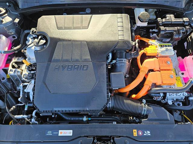 Used 2025 Hyundai Elantra SEL image 21