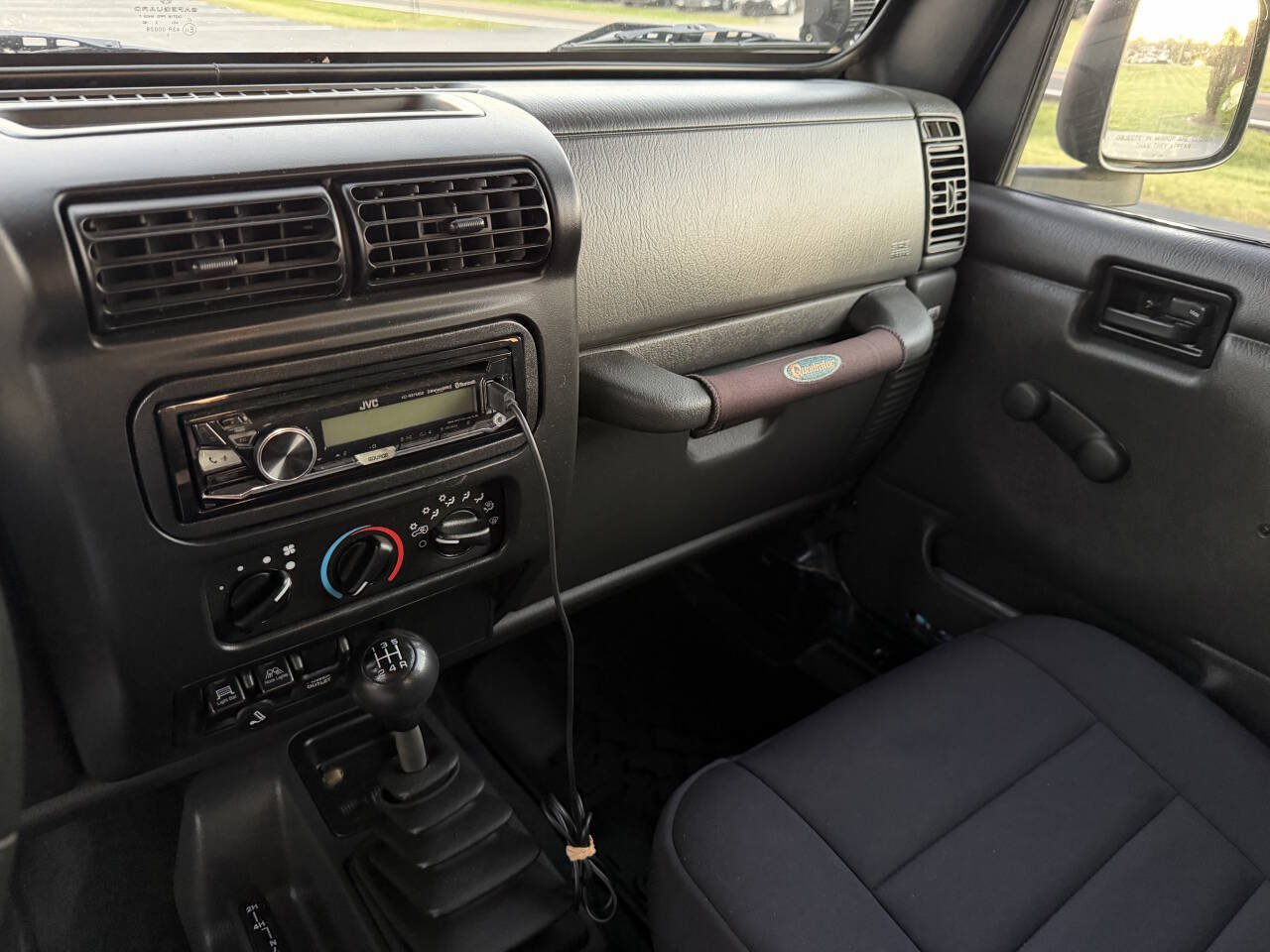 Used 2003 Jeep Wrangler X AWD/4WD image 31