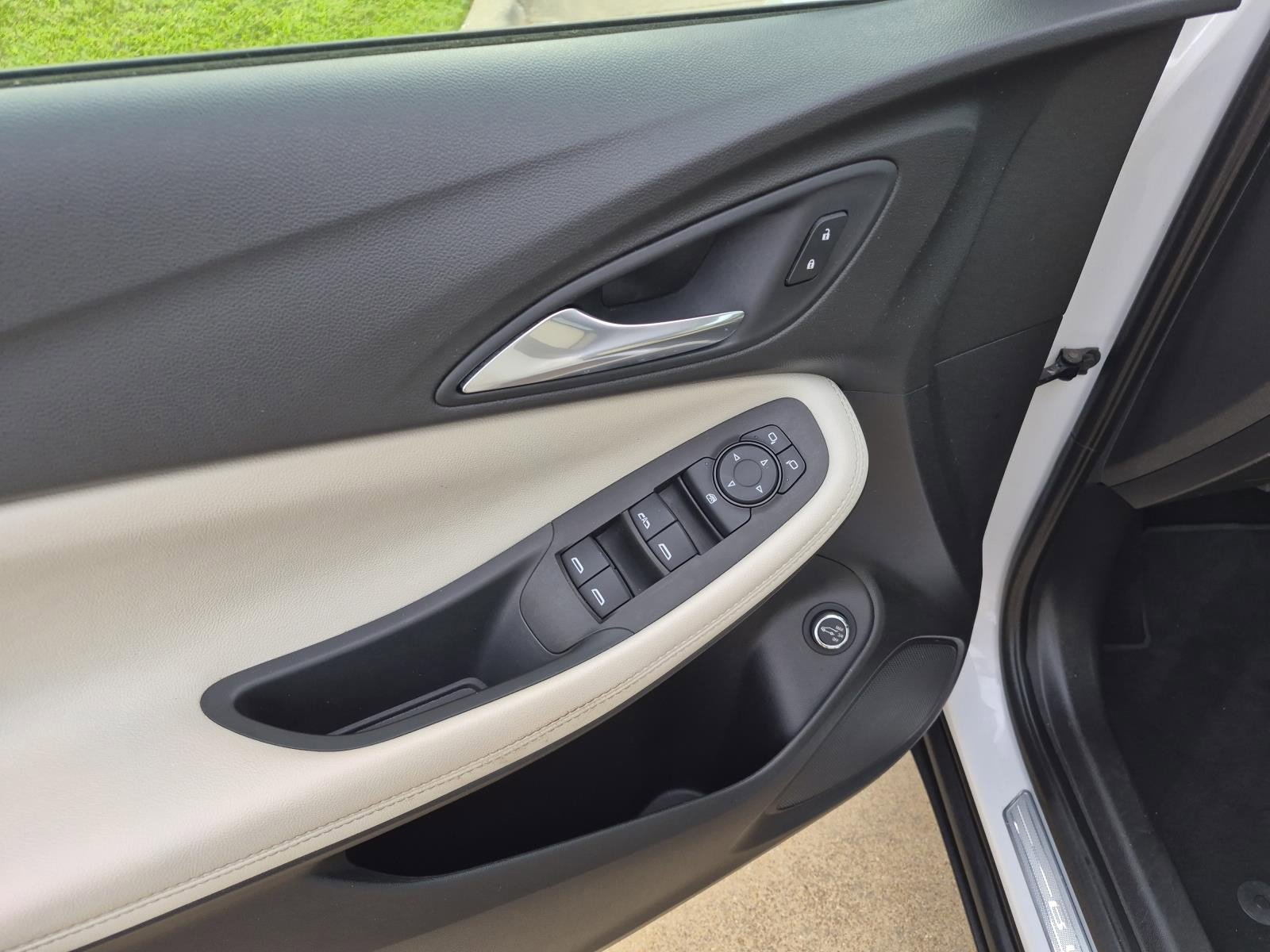 Certified 2020 Buick Encore GX Select w/ Advanced Technology Package AWD/4WD image 13