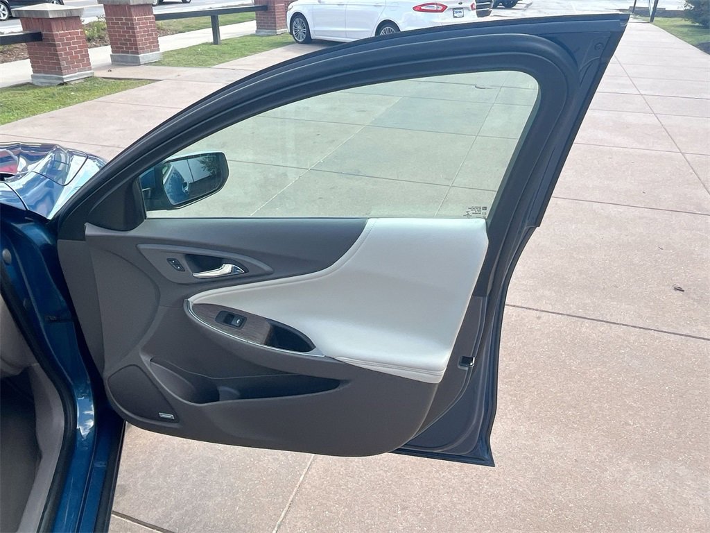 Certified 2024 Chevrolet Malibu LT image 39