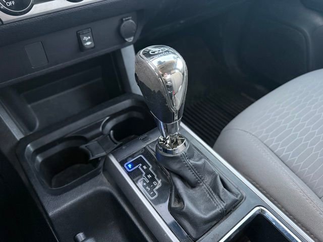 Used 2018 Toyota Tacoma SR5 image 31