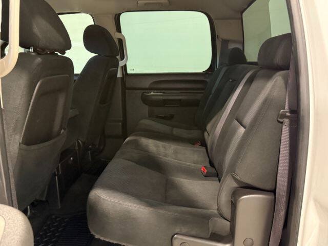 Used 2010 Chevrolet Silverado 2500 LT AWD/4WD image 16