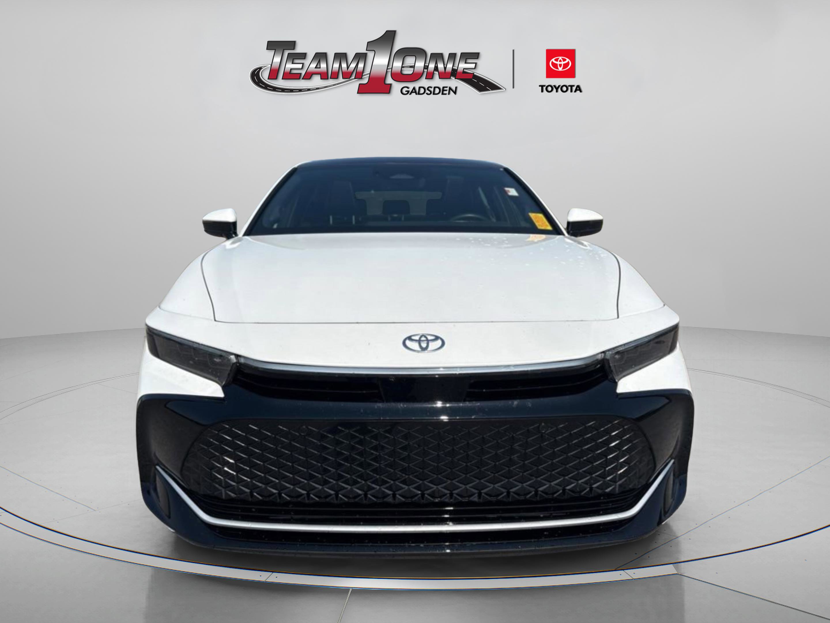 Used 2024 Toyota Crown Limited AWD/4WD image 2