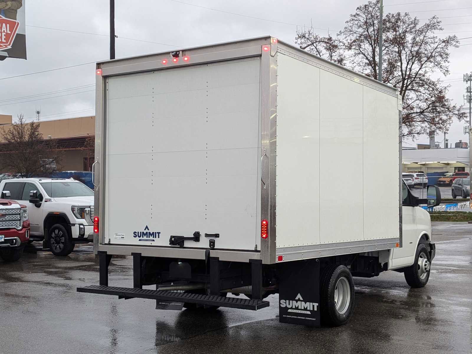 New 2024 Chevrolet Express 3500 w/ Power Convenience Package RWD image 7