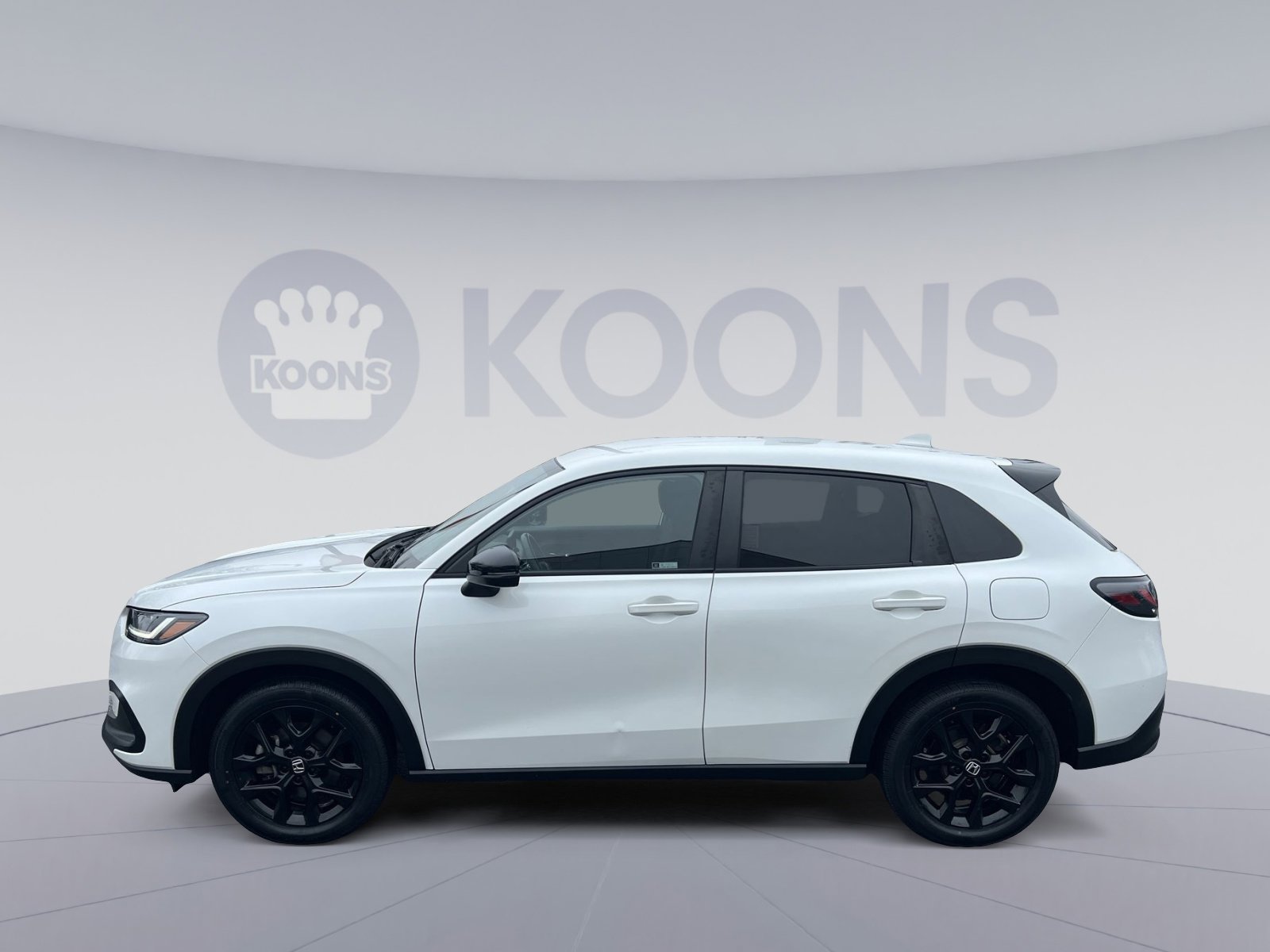 Used 2023 Honda HR-V Sport image 2