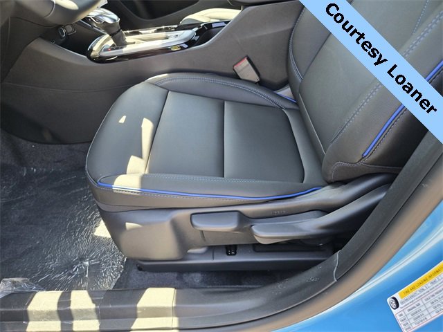 Used 2025 Buick Envista Sport Touring w/ Advanced Safety Package image 11