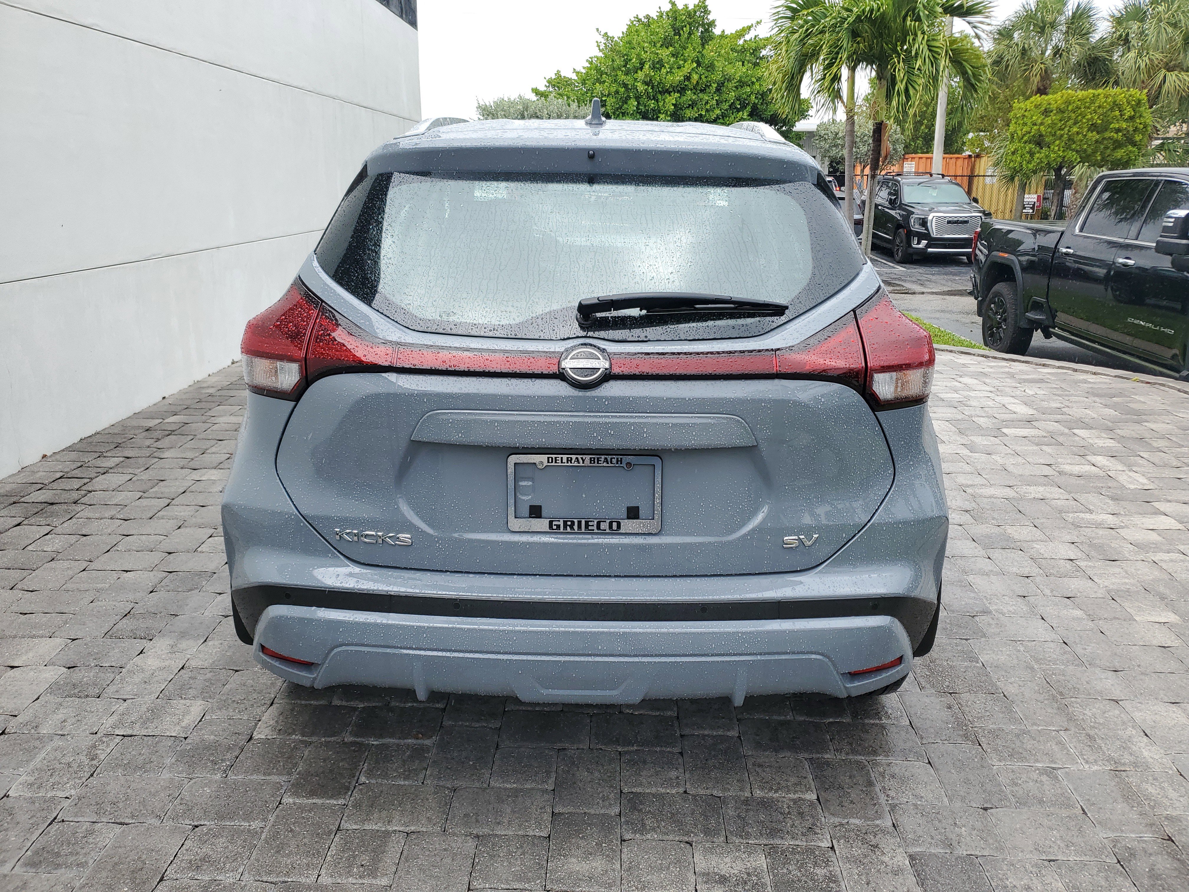 Used 2024 Nissan Kicks SV FWD image 5