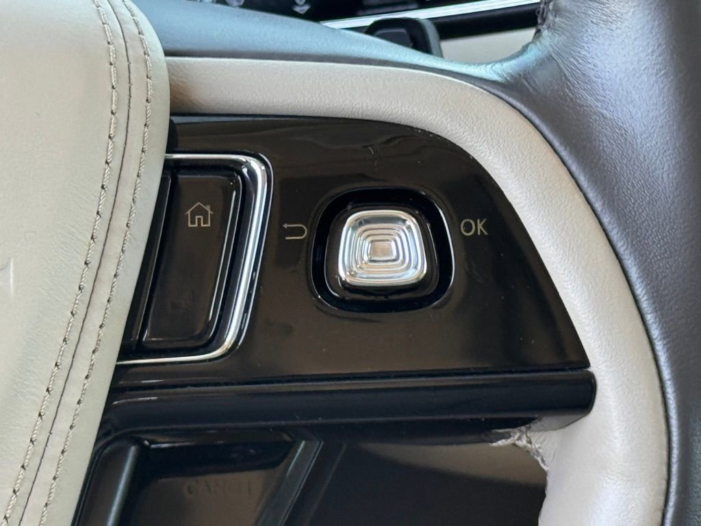 Used 2023 Lincoln Aviator Reserve w/ Equipment Group 201A image 24