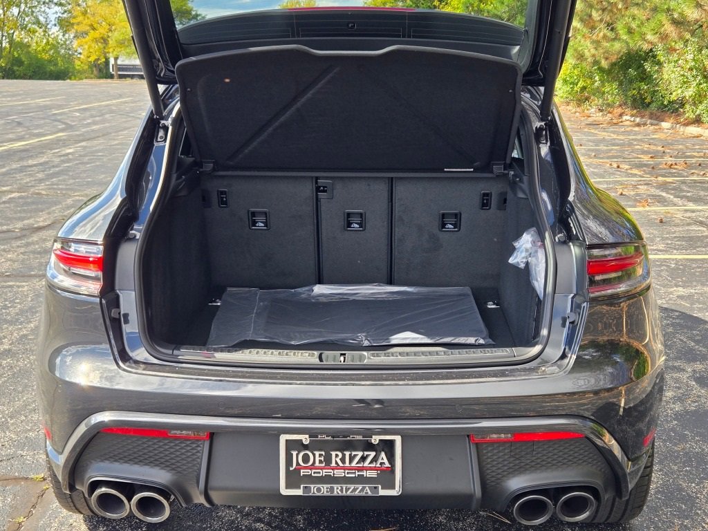 New 2026 Porsche Macan Turbo image 16