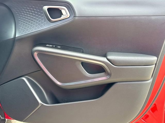 New 2025 Kia Soul EX FWD image 17