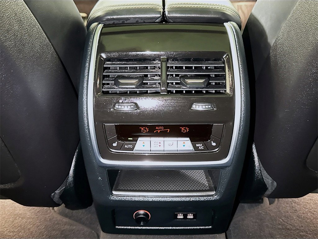 Used 2024 BMW X5 M60i image 25