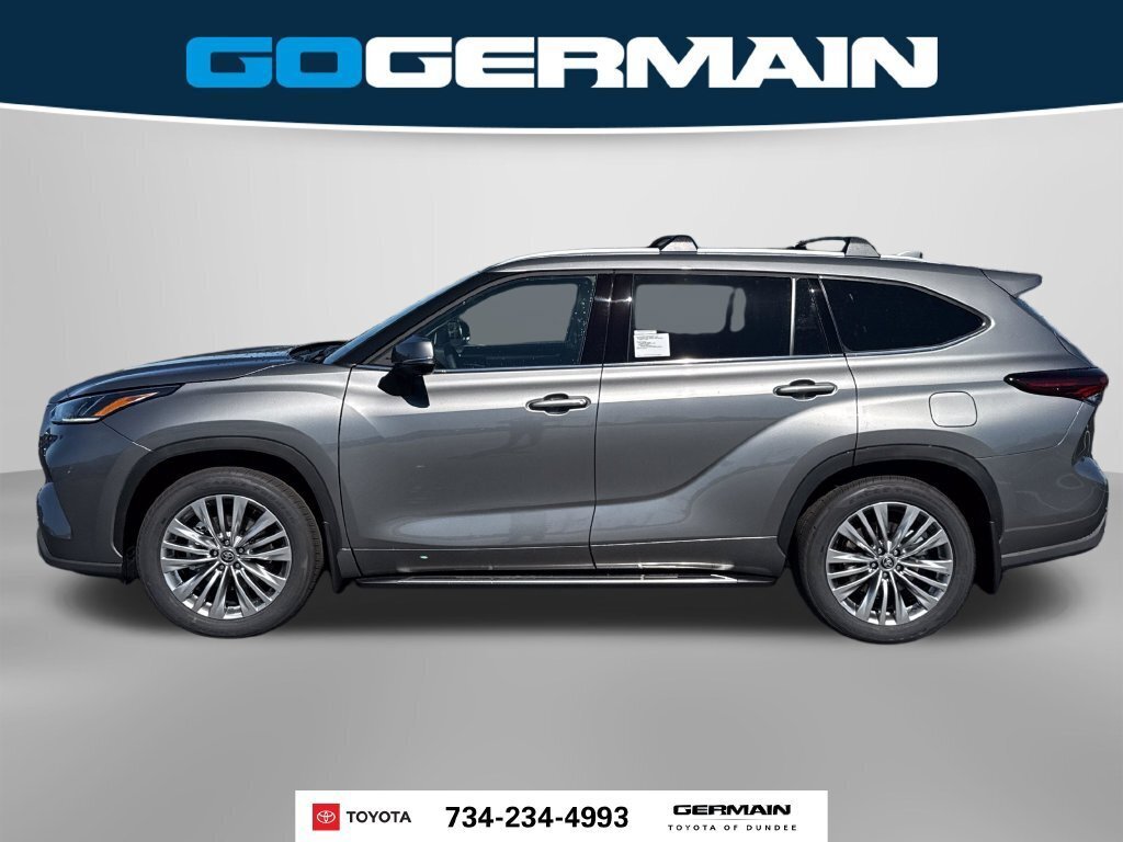 New 2026 Toyota Highlander Platinum AWD/4WD image 2