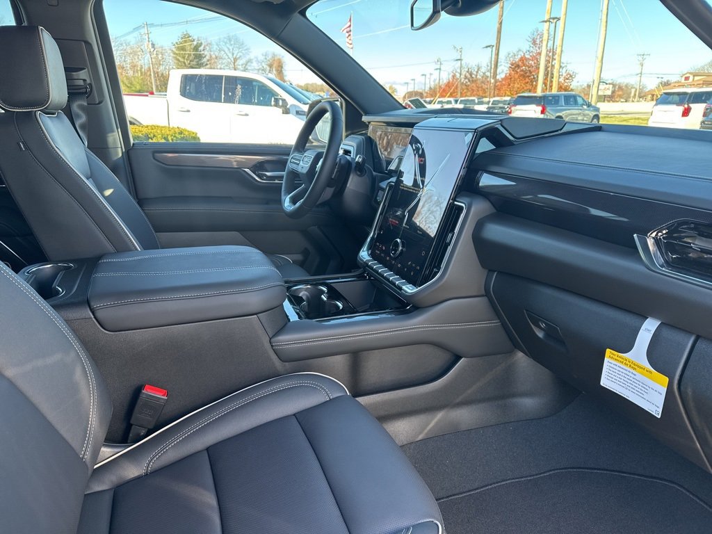 New 2026 GMC Yukon XL Elevation image 11