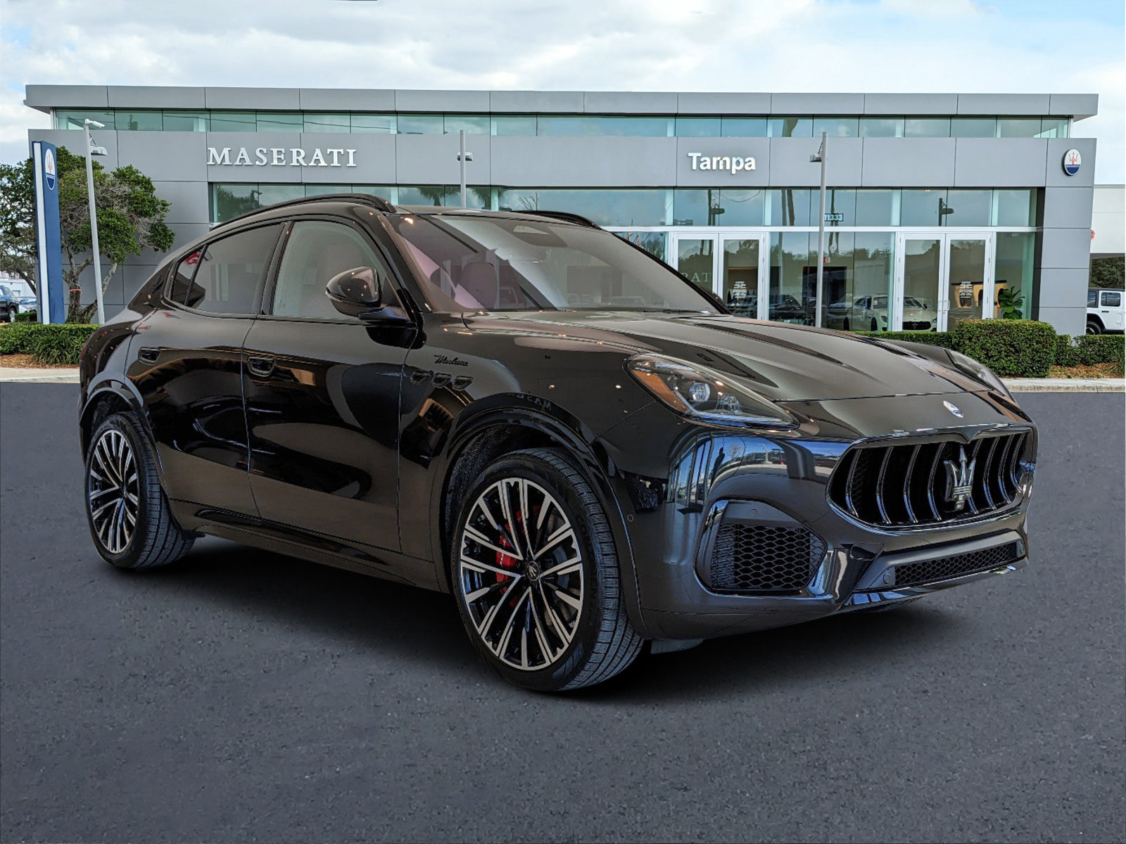 New 2025 Maserati Grecale Modena