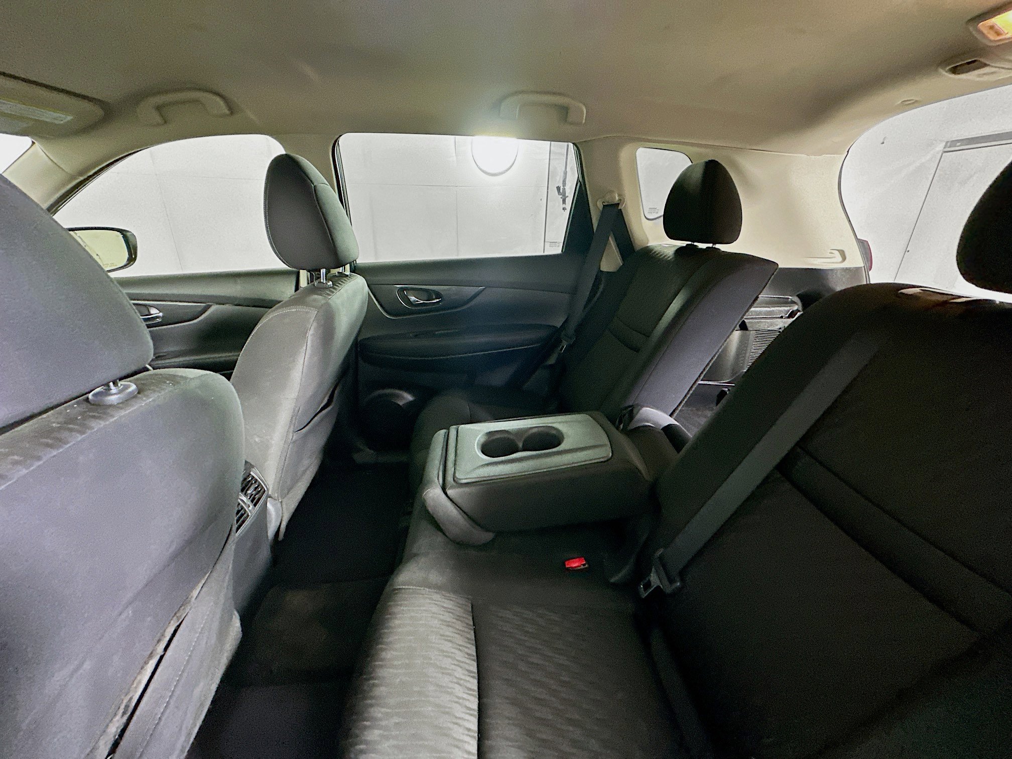 Used 2020 Nissan Rogue SV image 26