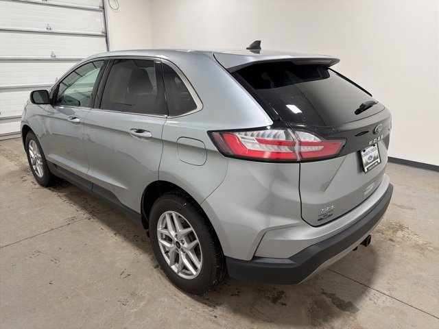 Used 2024 Ford Edge SEL w/ Convenience Package image 6